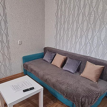 1 Комнатная Квартира В Центре Uralsk Exterior foto