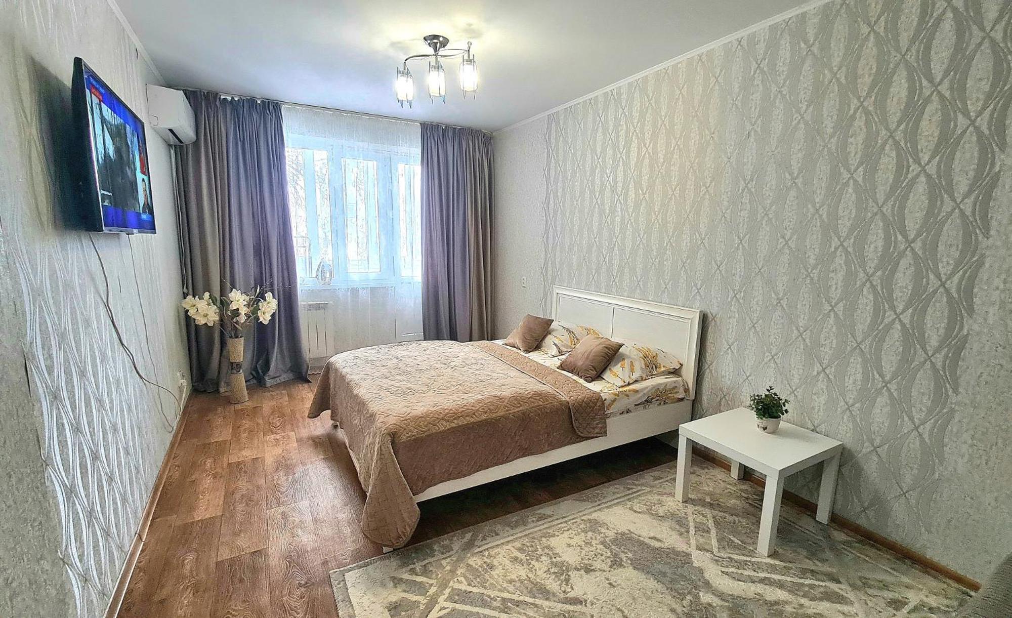 1 Комнатная Квартира В Центре Uralsk Exterior foto